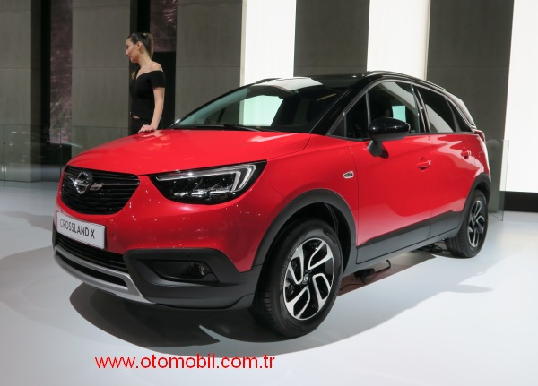 Opel_Crossland_X_istanbul_autoshow_2017